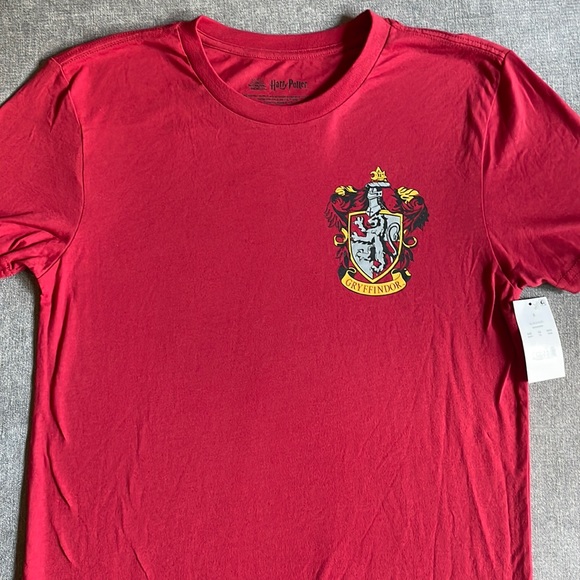 Harry Potter Gryffindor Shirt - Picture 1 of 5